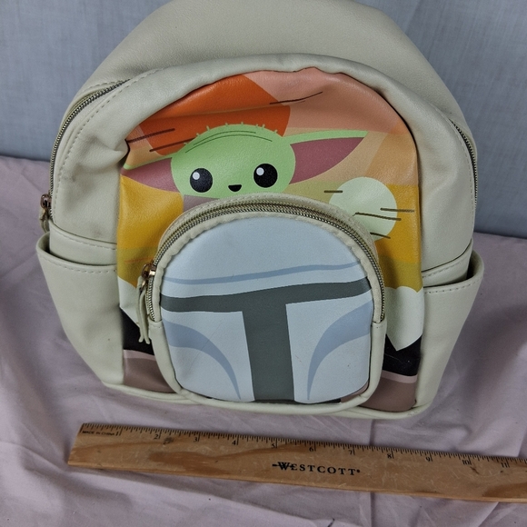 Danielle Nicole Star Wars Baby Yoda Mini Backpack & Matching Wallet - Picture 11 of 16